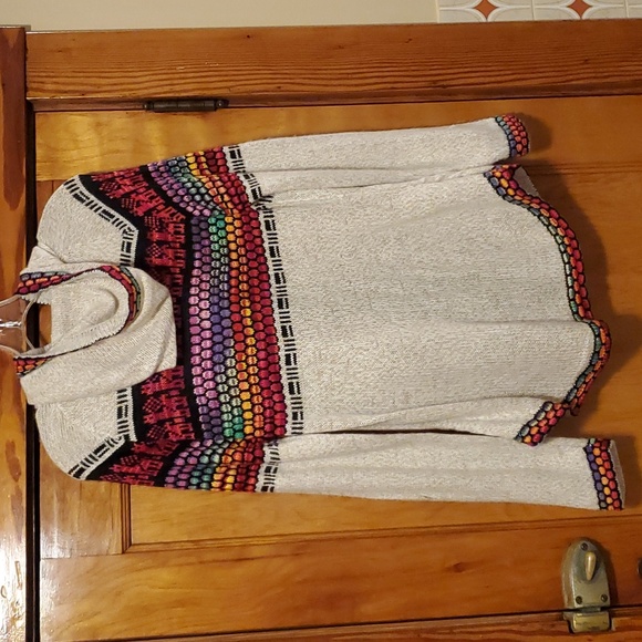 Gaupo Peru Meych Hooded Cardigan Made in Peru - Picture 6 of 15